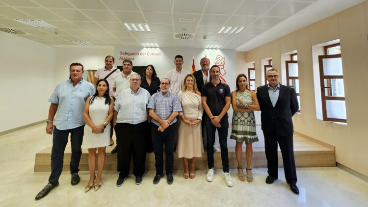 Turisme Comunitat Valenciana y APTUR unidos contra la economía sumergida en el sector del alojamiento turístico