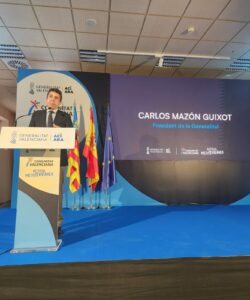 Fitur 2025