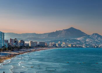 moratoria licencias viviendas turísticas Alicante